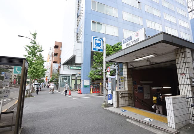 新高円寺駅より徒歩1分